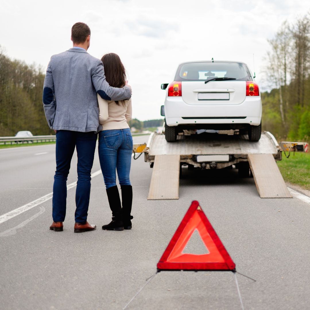 <p><span style="color: rgb(203, 3, 0);">TRUSTED PROVIDER FOR YOUR TOWING NEEDS</span></p>