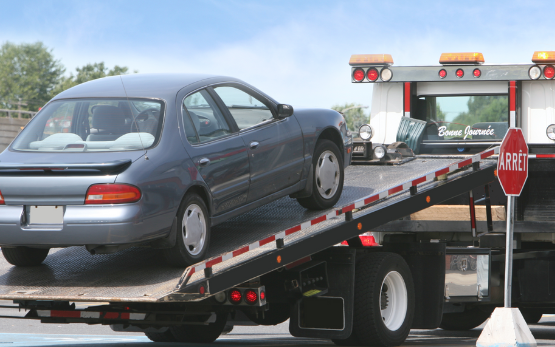 <p><span style="color: rgb(203, 3, 0);">LIGHT DUTY TOWING</span></p>