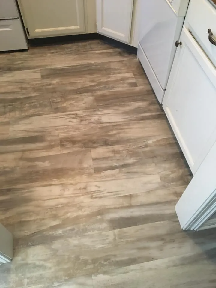 <p><span style="color: rgb(252, 225, 11);">ENGINEERED HARDWOOD FLOORING INSTALLATION</span></p>