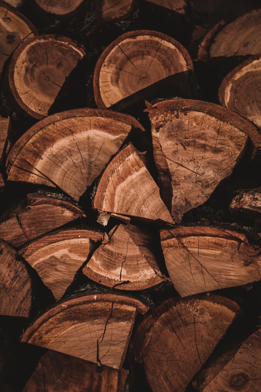 <p><span style="color: rgb(17, 121, 20);">About Our Firewood</span></p>