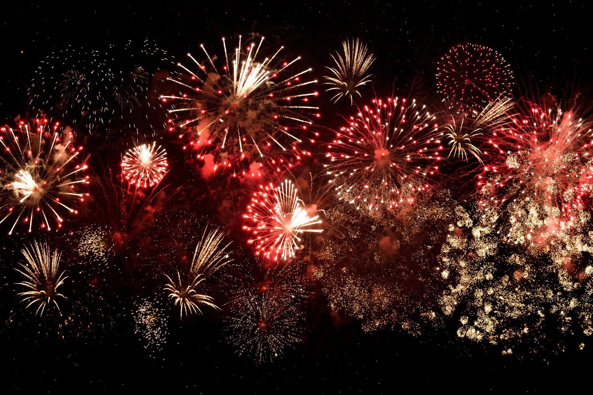 <p><span style="color: rgb(131, 103, 151);">The Premier Firework Company in Miami Dade.</span></p>